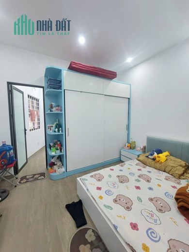 Bán nhà Đội Cấn, 30m2, 3 tầng, 3.1 tỷ.