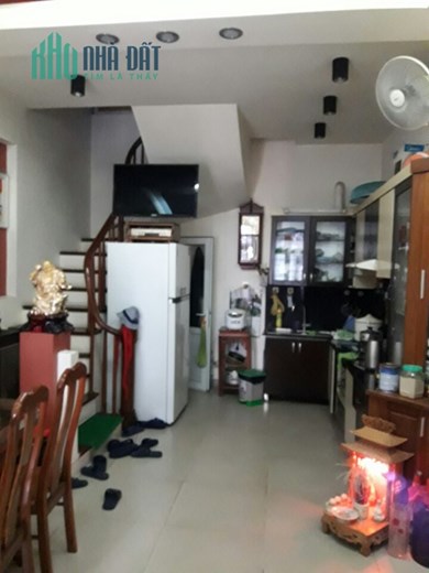 Bán nhà ngõ văn chương,đống đa dt 38 m2,xây 3 tầng ,ngõ 2 xe máy ,cách ô tô 40m giá 3,7 tỷ