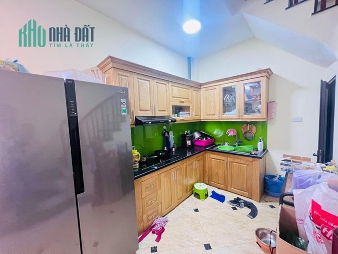 Bán nhà Hoàng Hoa Thám, 5 tầng, 4.65 tỷ.