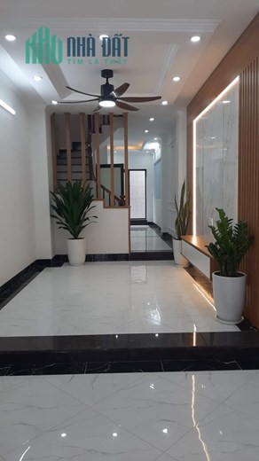 Tôn Đức Thắng 28m*5T 3PN 50m đến phố ngõ 3 gác Thẳng Tắp 3.6 tỷ