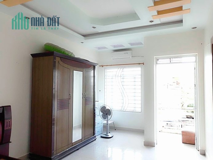 Bán nhà phố Thiên Lôi, diện tích 64m 4 tầng GIÁ chỉ 2.3 tỉ phía AEON
