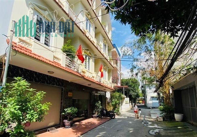Bán nhà tuyến 2 Ngô Gia Tự, diện tích 56m 4 tầng GIÁ 4.75 tỉ ô.tô đỗ cửa 24h