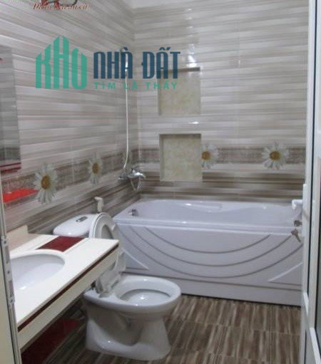 Bán nhà tuyến 2 Ngô Gia Tự, diện tích 56m 4 tầng GIÁ 4.75 tỉ ô.tô đỗ cửa 24h