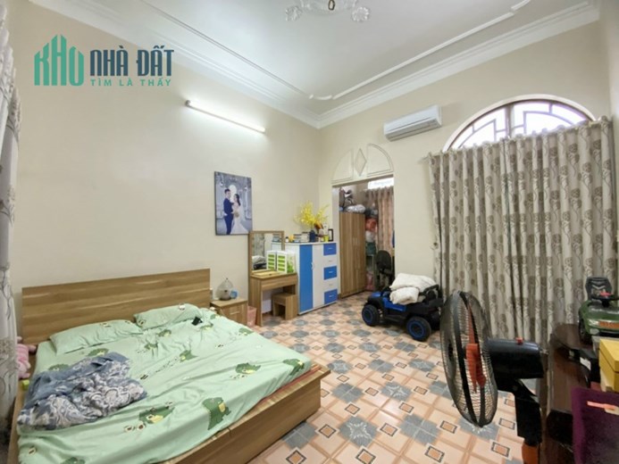 Bán nhà mặt đường Đồng Thiện gần ngay AEON giá chỉ 4.5 tỉ