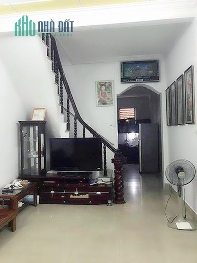 Bán nhà ngõ 128 An Đà, diện tích 67m 2 tầng GIÁ 2.69 tỉ có sân cổng riêng