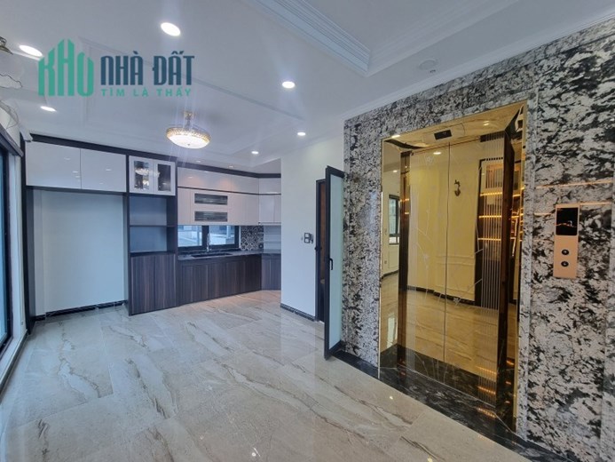 Bán nhà Doãn Kế Thiện, Cầu Giấy. 53mx7; MT 4.8m; TM; Giá 18 tỷ.