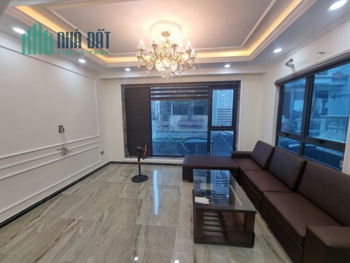 Bán nhà Doãn Kế Thiện, Cầu Giấy. 53mx7; MT 4.8m; TM; Giá 18 tỷ.