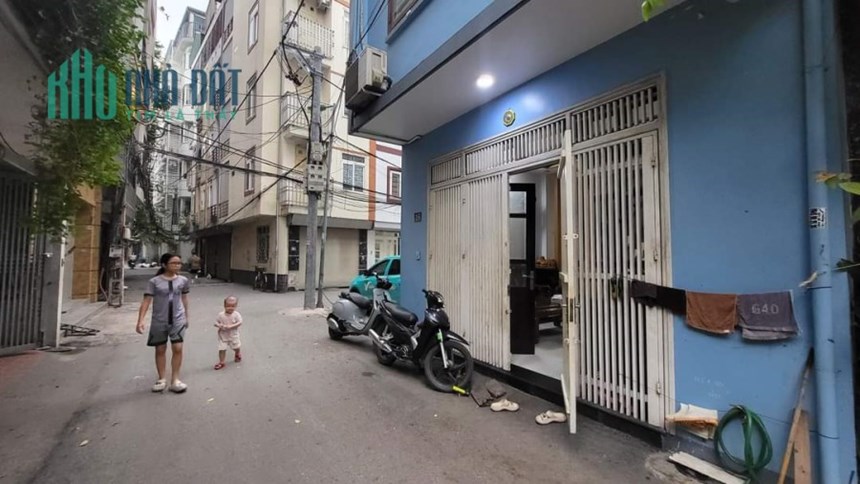 BÁN NHÀ KV NGUYỄN AN NINH, HOÀNG MAI. DT 33M 4 TẦNG. MẶT NGÁCH THÔNG. Ô tô cách nhà 8m. Chỉ 3 Tỷ