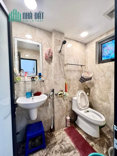 BÁN NHÀ MẶT NGÕ THÔNG KV NGUYỄN ĐỨC CẢNH HOÀNG MAI. DT 35M 4T. Chỉ 3 Tỷ 350 TRIỆU