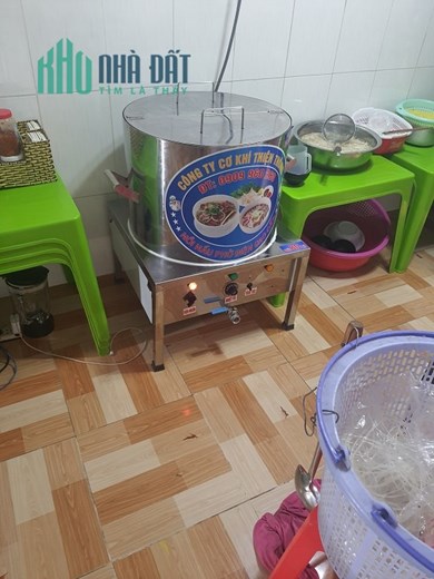 Chính chủ cần sang quán bán hủ tiếu ngay đường Nguyễn Xiển