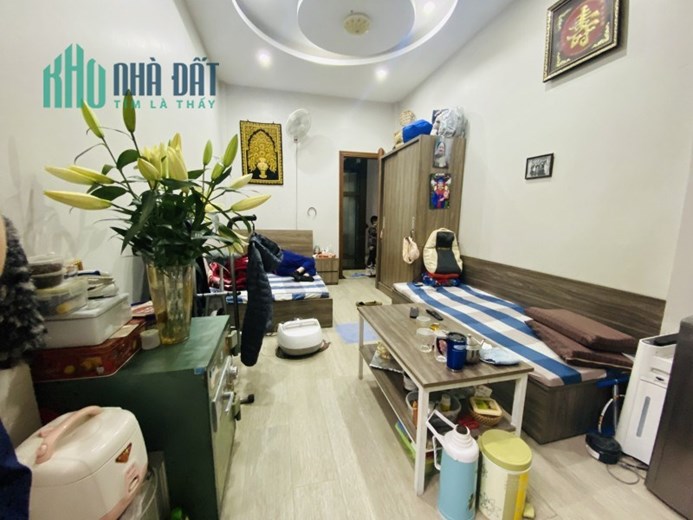 Bán nhà LÔ GÓC Hào Nam 50mx5T thang máy MT 6m ngõ thông gần phố ở ngay chỉ 7.1 tỷ lh 0817606560
