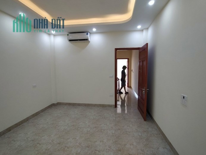 Bán nhà mới 4 tầng Ngọc Trì ,Long Biên 50m2,Mt 3.8m,ngõ thông giá 4tỷ