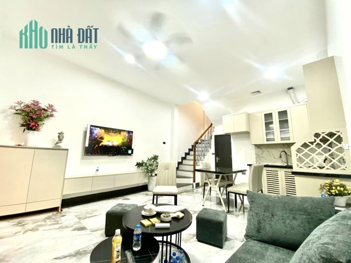 BÁN NHÀ ĐẶNG VĂN NGỮ, NHÀ MỚI, TẶNG NỘI THẤT, 37M2 5T MT4.2M