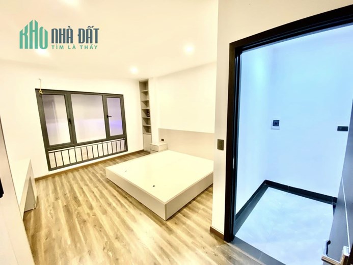 BÁN NHÀ ĐẶNG VĂN NGỮ, NHÀ MỚI, TẶNG NỘI THẤT, 37M2 5T MT4.2M