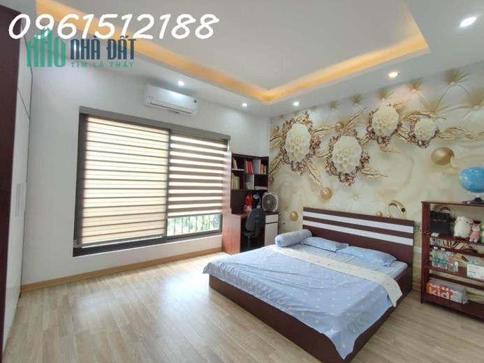 Thật 100%! Bán căn nhà Nguyễn Chí Thanh, Sát Phố, Thang Máy, Gara 2 Ôtô, 110m2, 5 Tầng, 19 Tỷ