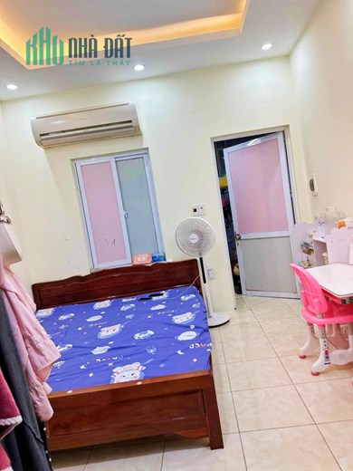 BÁN NHÀ TRƯƠNG ĐỊNH, NGÕ THÔNG, DIỆN TÍCH RỘNG, Ở SƯỚNG 46m x 4T, NHỈNH 3 TỶ 0901753139