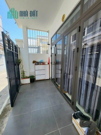 Bán đất tặng nhà 2PN, kèm nội thất đường Nguyễn Hữu Cảnh, thành phố Vũng Tàu