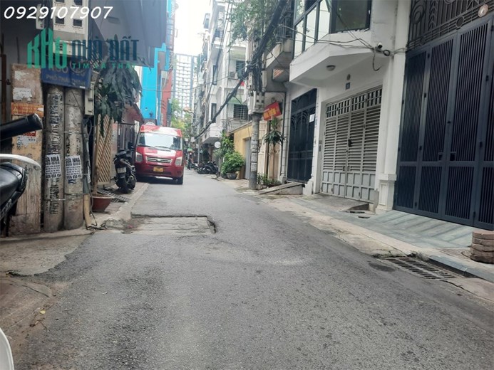 NHÀ BÁN TRẦN DUY HƯNG, BÁN ĐẤT TẶNG NHÀ 3 TẦNG- 110M2- MT 6M - Ô TÔ ĐỖ- KINH DOANH TÔT