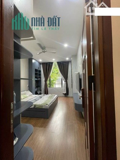 Giảm sốc 2 tỷ! Bán nhà 4 tầng Mặt tiền Lý Tự Trọng. Cạnh Novotel. Mặt bằng đẹp. Giá nhỉnh 4 tỷ