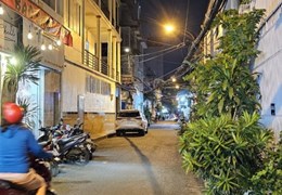 Nhà cấp 4 thuận tiện xây mới Ngang 3.98 x19 m 

dưới 100 triệu m, xe hơi đậu trong nhà 
Giảm