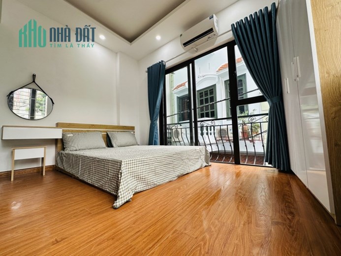 Cần Bán nhà Phố Hoàng Ngân gần ô tô 40m 4Tg MT 3,8m hơn 4 tỷ LHCC.