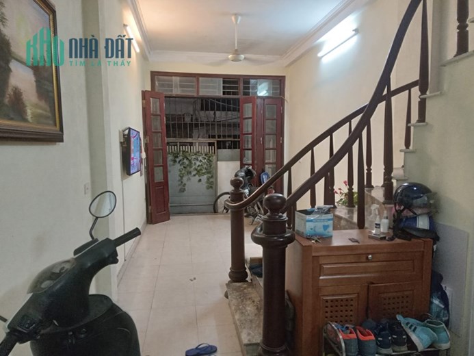 Bán gấp Thượng Thanh 55m2, hơn 4 tỷ Long Biên Hà Nội