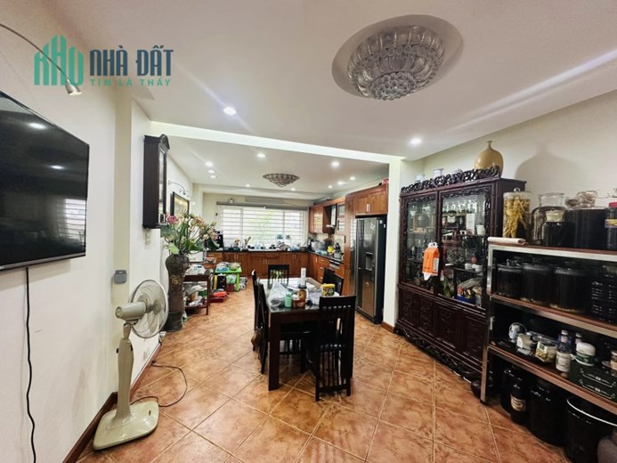 MẶT NGÕ ÔTÔ TRÁNH GARA ÔTÔ Ô CHỜ THANG MÁY SAU QUY HOẠCH RA ĐƯỜNG LỚN MINH KHAI