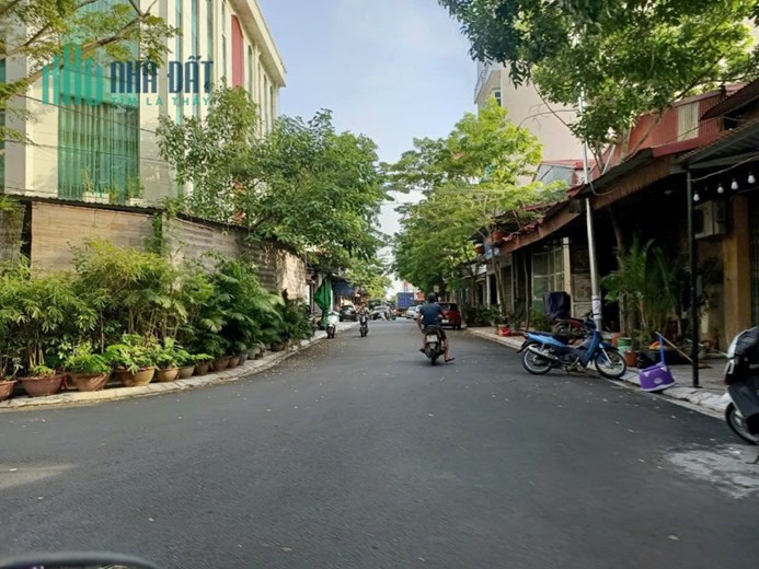 Nhà 4 tầng Vân Hà Đông Anh Hà  Nội 
Chỉ nhỉnh 2 tỷ 
Ngay cạnh ngân hàng agribank đông anh