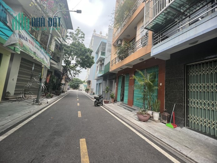 Nhà 4 tầng Vân Hà Đông Anh Hà  Nội 
Chỉ nhỉnh 2 tỷ 
Ngay cạnh ngân hàng agribank đông anh