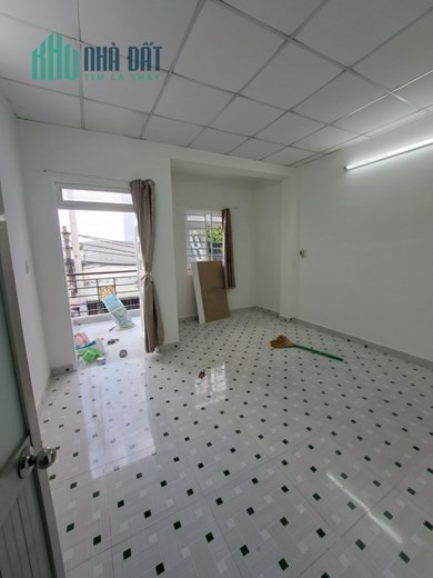 Bán nhà đường Cây Cám Bình Tân 4x16 đúc 2 tấm nhà mới gần chợ Liên Khu.