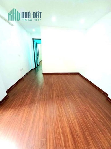 Bán đất tặng nhà 4 tầng, giữa trung tâm Mỹ Đình, giá chưa tới 100 triệu/m2