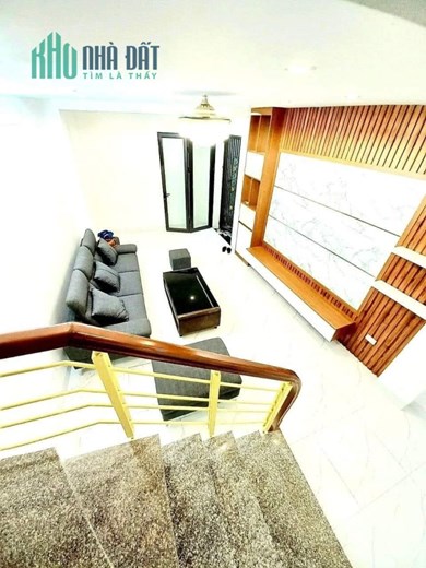 Bán đất tặng nhà 4 tầng, giữa trung tâm Mỹ Đình, giá chưa tới 100 triệu/m2