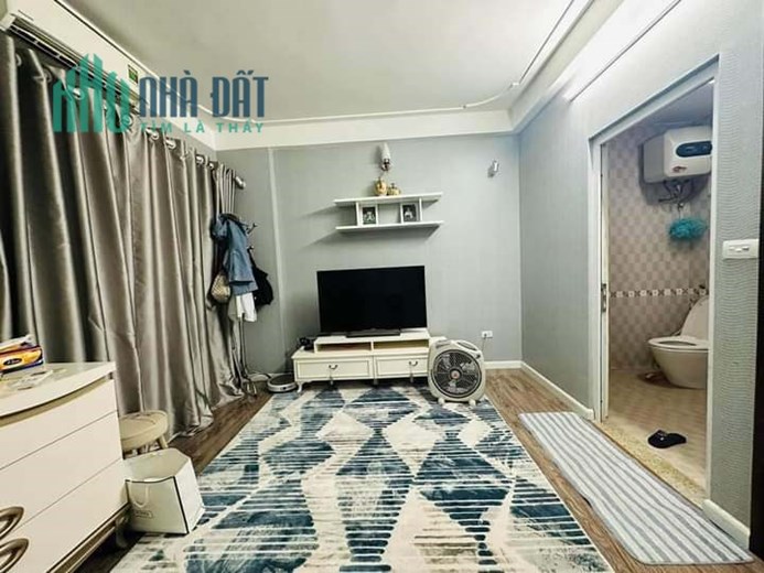 Bán Nhà Ngõ 61 Phố Phùng Chí Kiên 32/36m2 x 6 tầng, 3 phòng ngủ đầy đủ công năng, phân lô ô tô, giá
