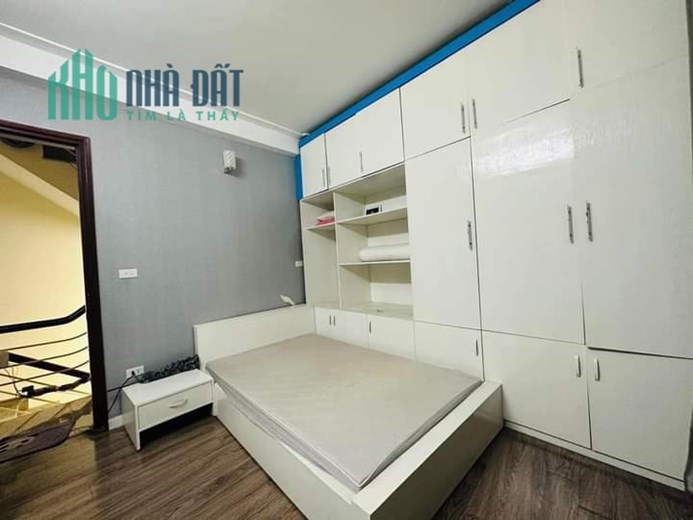 Bán Nhà Ngõ 61 Phố Phùng Chí Kiên 32/36m2 x 6 tầng, 3 phòng ngủ đầy đủ công năng, phân lô ô tô, giá