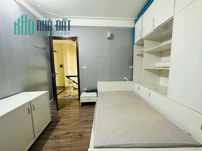 Bán Nhà Ngõ 61 Phố Phùng Chí Kiên 32/36m2 x 6 tầng, 3 phòng ngủ đầy đủ công năng, phân lô ô tô, giá