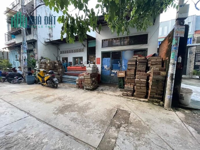 Bán nhà Lê Đình Cẩn quận Bình Tân 8.5 x11 sổ hồng riêng gần khu Tên Lửa.
