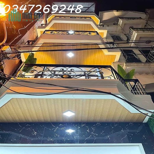 Bán nhà phân lô Trần Quốc Hoàn - Cầu Giấy 50m2 5T, MT 4.2m, ôtô 16 chỗ kinh doanh văn phòng