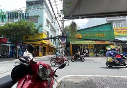 Bán nhà Mặt tiền Hồng Lạc - gần Ni Sư huỳnh Liên, DT: 4.3x14m, 2 tầng - 3PN, giá 11.7 tỷ