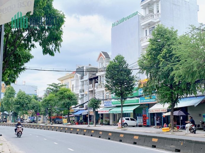 Bán nhà mặt tiền Lê Thị Riêng, gần UBND Quận 12, DT: 5.1x16m, 5 Tầng - 5PN, giá 11.8 tỷ