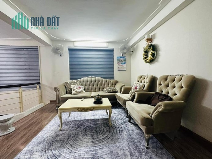 Ô Tô , Bán nhà mặt phố Bạch Mai 18 tỷ 5,lô góc , kinh doanh , ,mua bán nhà mặt phố Bạch Mai