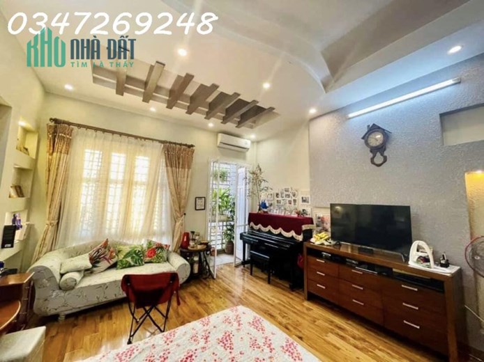 Bán nhà phố Nguyễn Chí Thanh, Đống Đa diện tích 105m - 5 tầng - mặt tiền 4.8m nhỉnh 19 tỷ