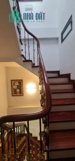 NHÀ SIÊU ĐẸP PHỐ NGUYỄN SƠN, CÁCH BA BƯỚC RA MẶT PHỐ, NỘI THẤT XỊN