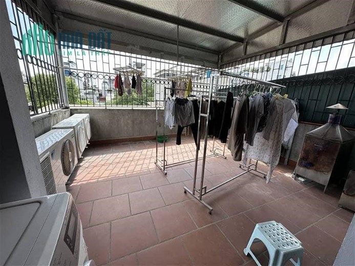 TẶNG HẲN 1 CĂN NHÀ CẤP 4 NGON LÀNH KHI MUA NHÀ TẠI LONG BIÊN, HÀ NỘI
MẶT TIỀN 4M MÀ CHỎ CÓ 4,5 TỶ