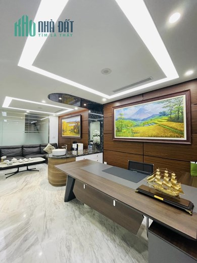 Bán nhà 5 tầng thang máy phố Hoàng Cầu, Đống Đa, 105m, lô góc, ô tô tránh, MT 12m, 42 tỷ.