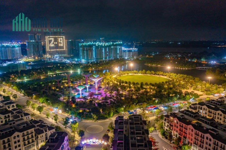 💥👉👉 Cơ hội độc đáo có 1-0-2: Tặng ngay 1 gói “Sử dụng xe VinFast VF 8 Eco miễn phí” trong 12