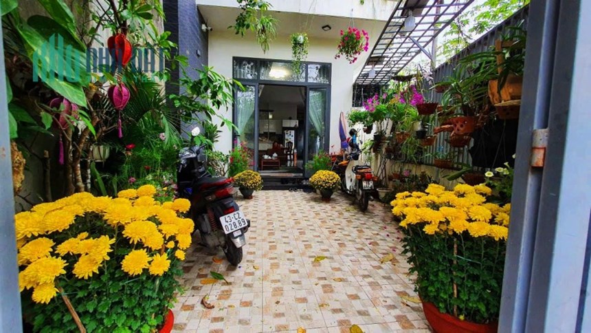 Nhà 2 Mặt Tiền Vip Song Song Đường Tôn Đản, Giá 3 Tỷ 5, DT Đất: 104m2, Full Nội Thất.