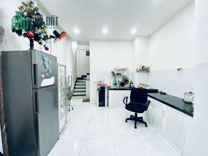 MẶT TIÊN CHẤN HƯNG GIÁ HẼM GIÁP QUẬN 10 36M2 4 TẦNG CHỈ 6 TỶ
