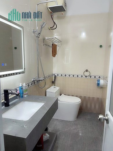 Bán nhà phố Trung Lực ngõ cực nông, diện tích 47m 3 tầng GIÁ 2.29 tỉ