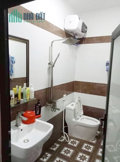 Bán nhà ngay gần mặt đường Thiên Lôi, 45m 4 tầng GIÁ 3.1 tỉ phía Chợ Đôn
