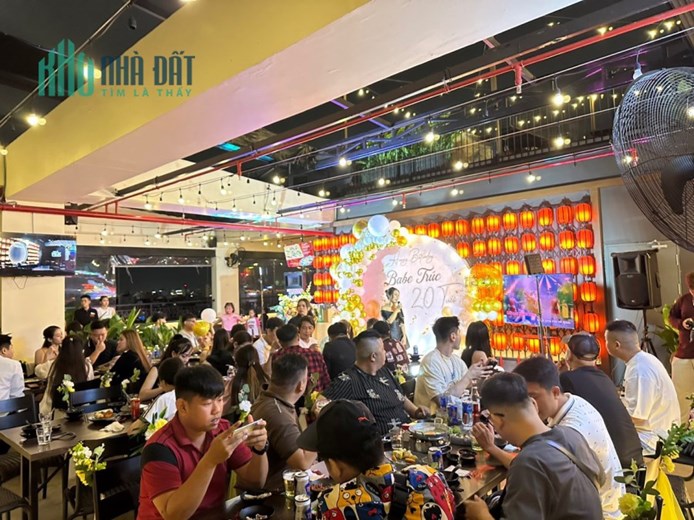 Chính Chủ Đi Nước Ngoài Nên Cần Sang Nhượng Lại Toàn Bộ Quán Vào Là Kinh Doanh Liền